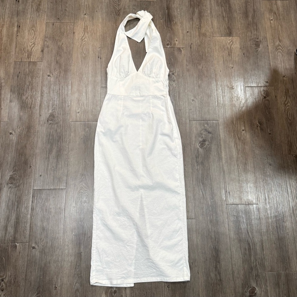 Zara White Halter V-Neck Maxi Dress Size Medium